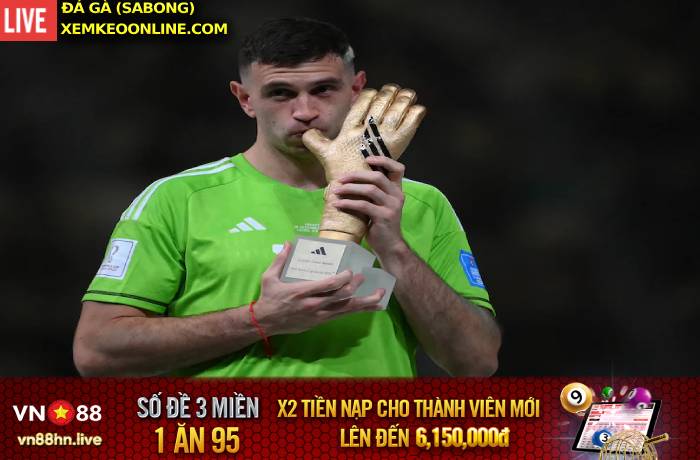 Thủ thành Emiliano Martinez - Góp công lớn cho chức vô địch